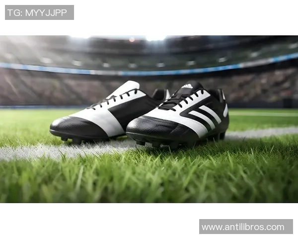 足球明星私下生活揭秘球场之外的真实瞬间与感人故事